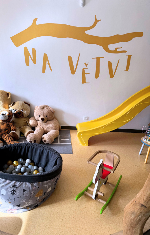 Setkání maminek u brunche s programem pro děti – Happy Mother's Day